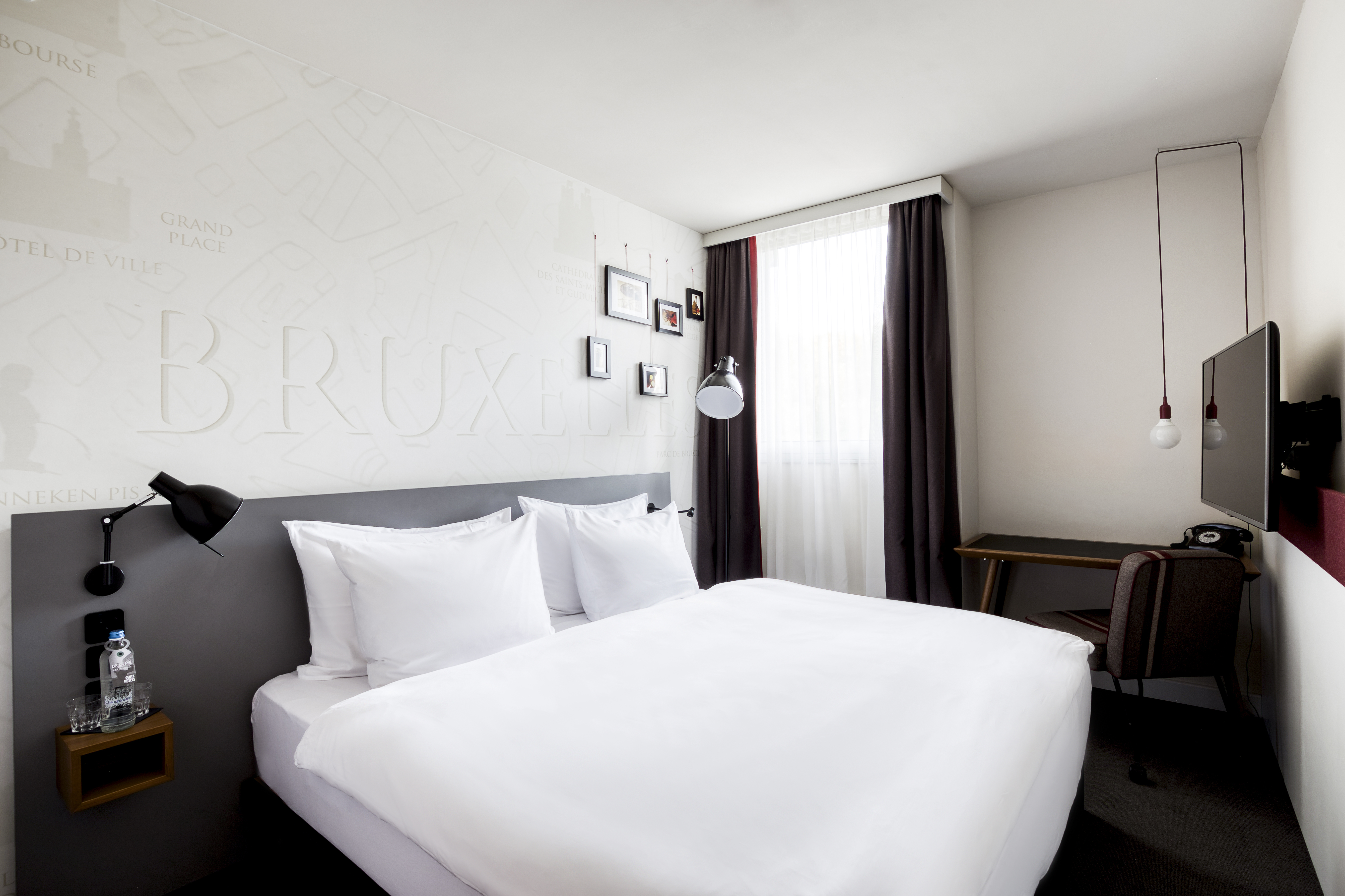 Pentahotel Brussels Airport <br/>66.30 ew <br/> <a href='http://vakantieoplossing.nl/outpage/?id=6595ed1f5daa95e1e19ab8d6fbf578e3' target='_blank'>View Details</a>