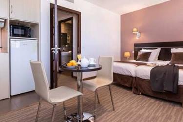 4-Personen Ferienwohnung Ferney Voltaire Suite