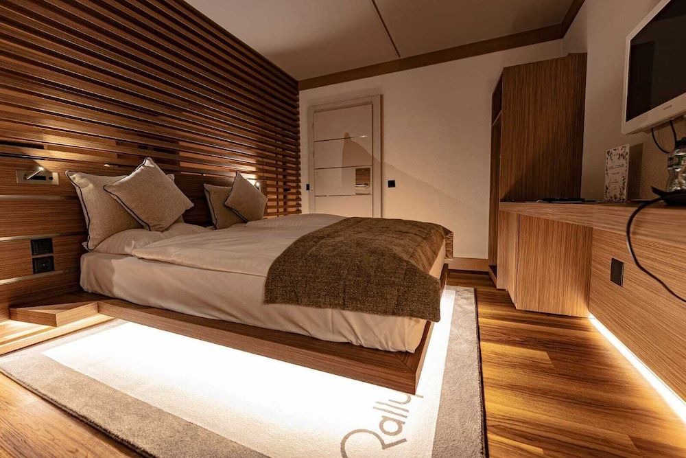 Hôtel Rallye & Entrées aux Bains de la Gruyère.