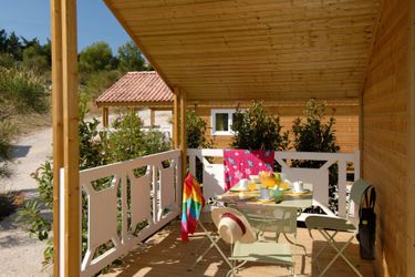 6-person mobile home/caravan Carnoux en Provence Chalet Shangri-La (max. 4 adults and 2 children)