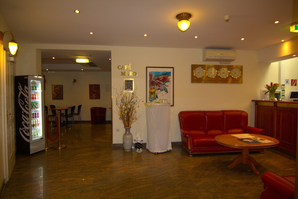 SUITE HOTEL 900m ZUR OPER