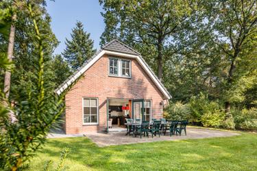 8-persoons bungalow E