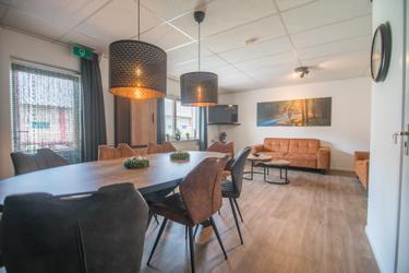 8-person holiday house