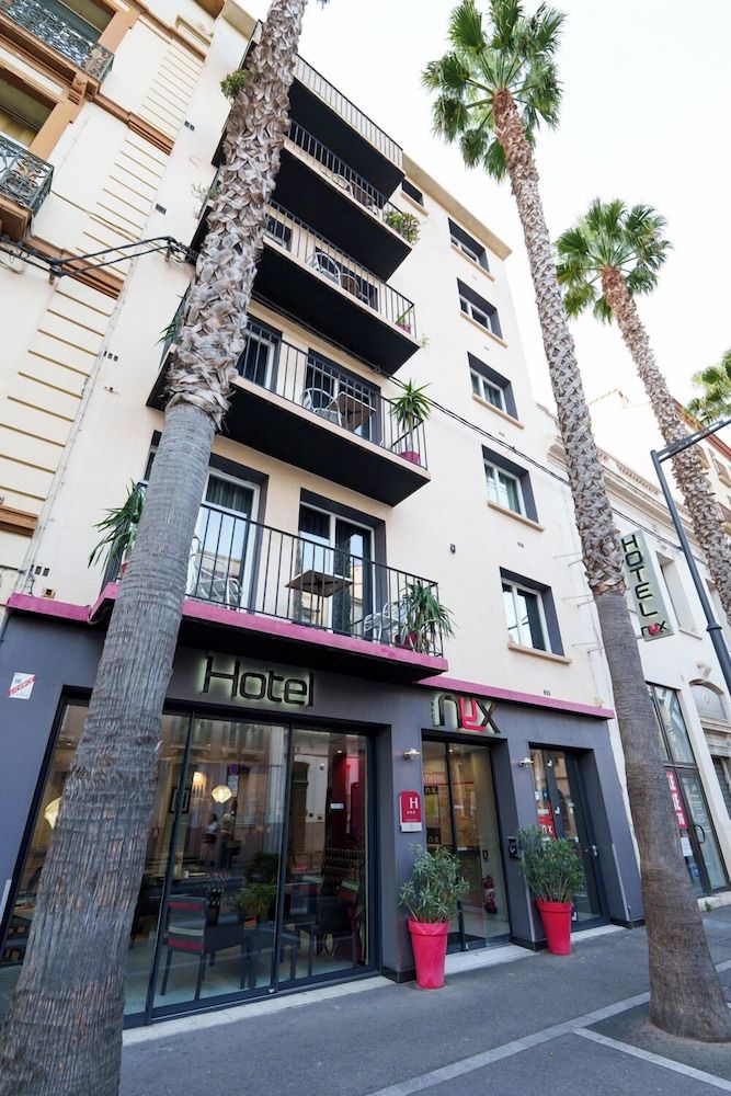 NYX Hotel.