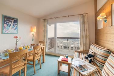 5-person apartment (max 4 adults) Standard