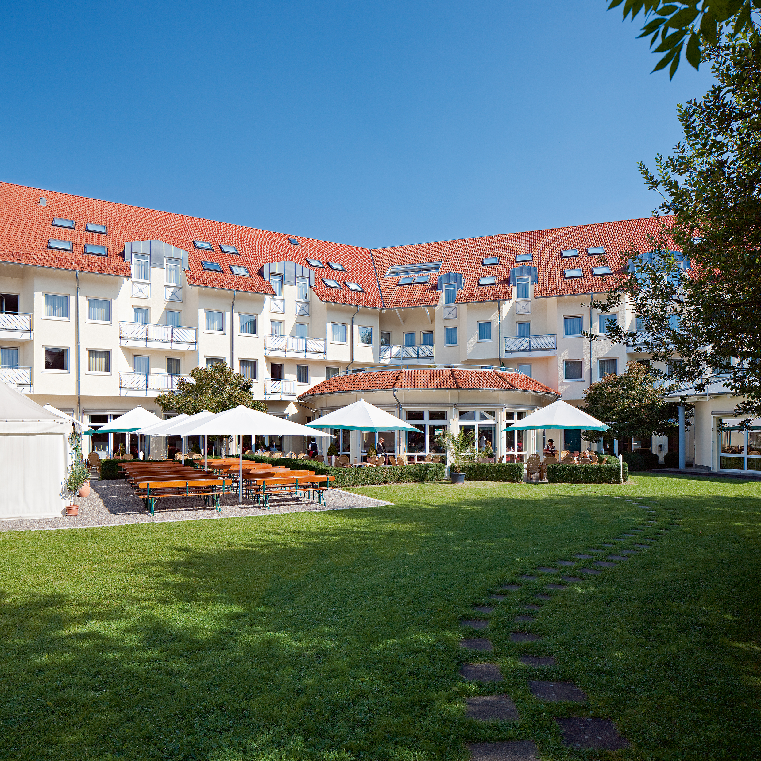 Seminaris Hotel Bad Boll <br/>59.00 ew <br/> <a href='http://vakantieoplossing.nl/outpage/?id=be68d5d52f401188cb335b659b46274a' target='_blank'>View Details</a>