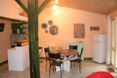 6-persoons Cottage 2 rooms + TV, with independent entrance to the campsite and private parking