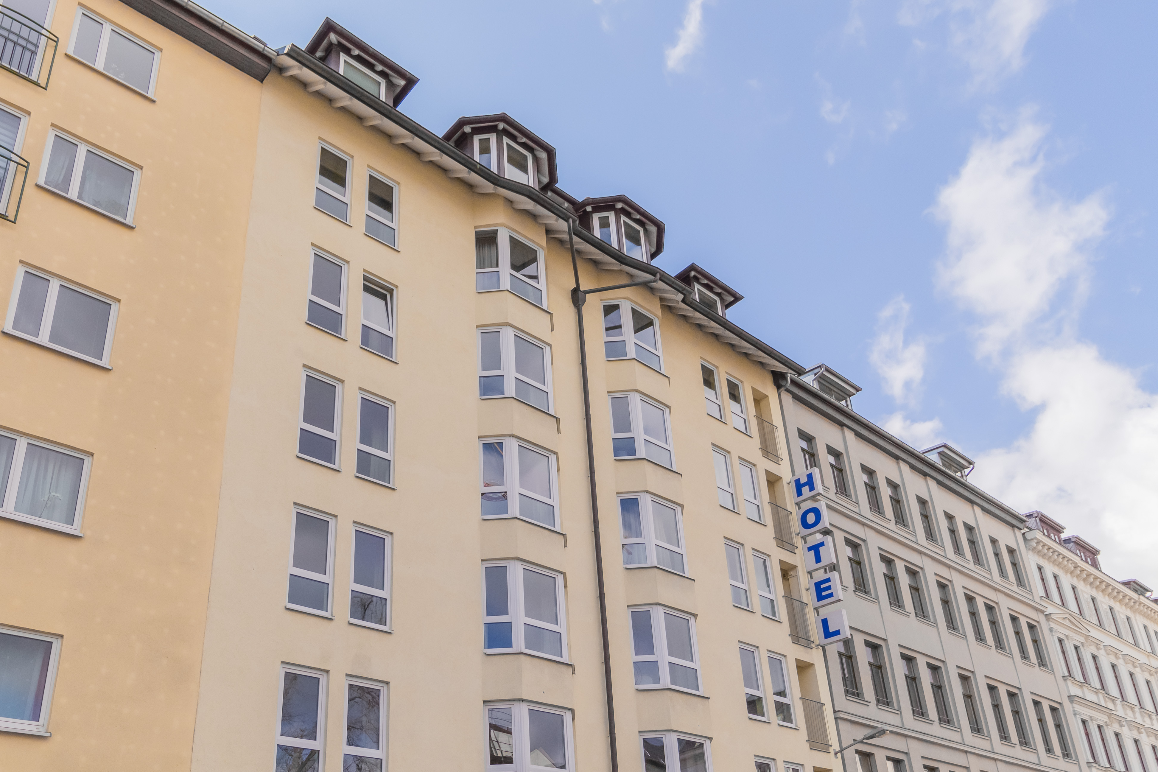 Markgraf Hotel Leipzig <br/>40.00 ew <br/> <a href='http://vakantieoplossing.nl/outpage/?id=db30cb3afe9ef4277e1bbf9e7a4a683e' target='_blank'>View Details</a>