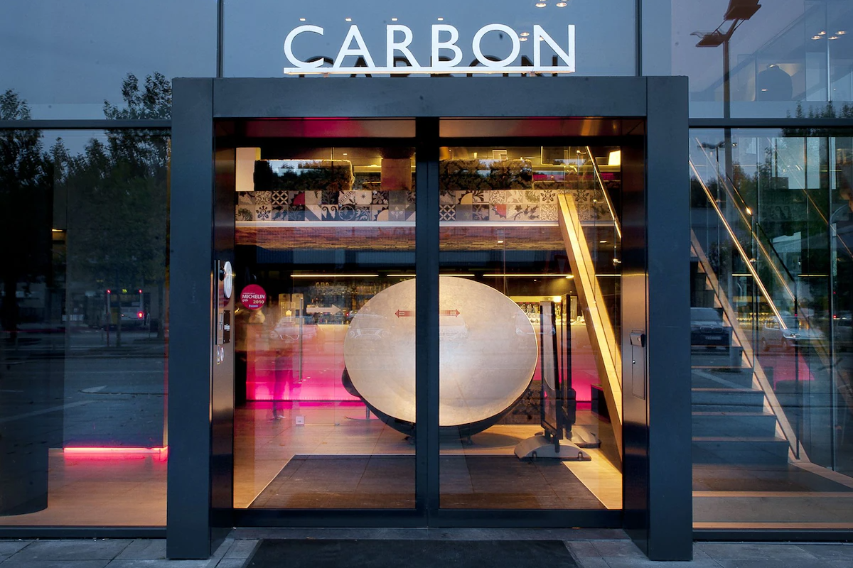Carbon Hotel - Different Hotels