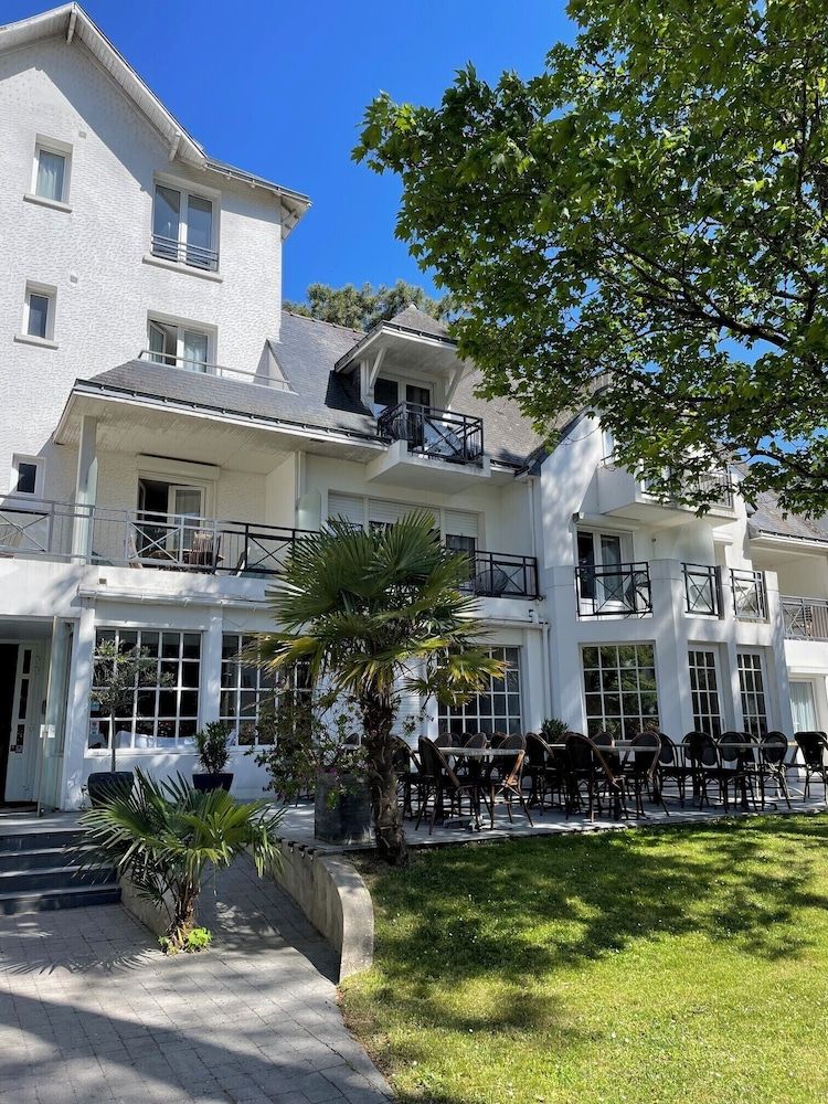 Adonis Cottage La Baule.